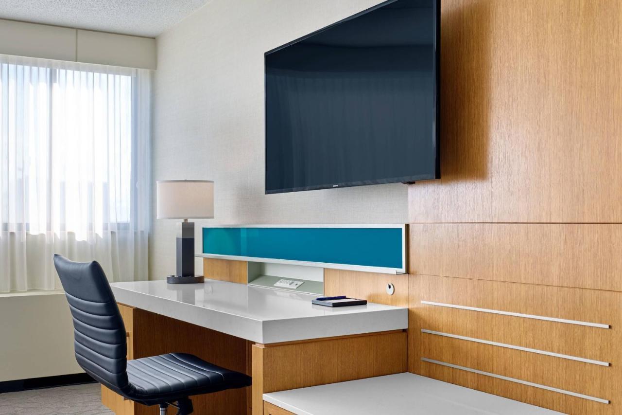 Delta Hotels By Marriott Muskegon Convention Center מראה חיצוני תמונה