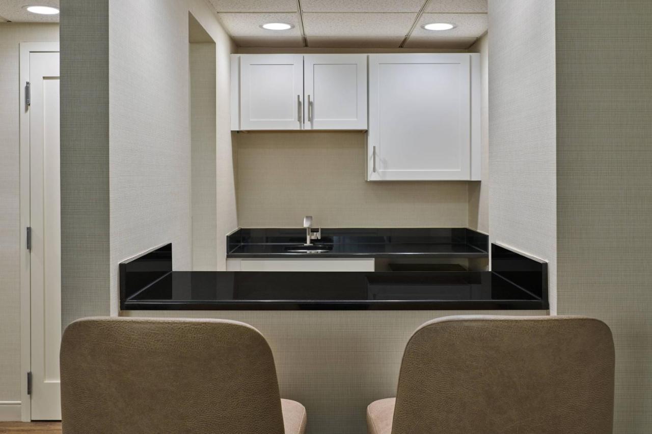 Delta Hotels By Marriott Muskegon Convention Center מראה חיצוני תמונה
