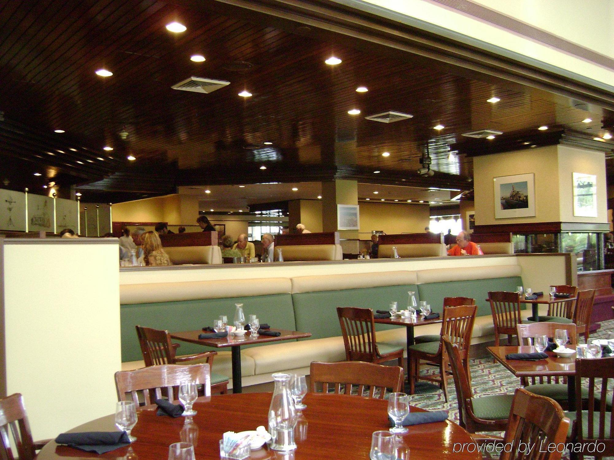 Delta Hotels By Marriott Muskegon Convention Center מראה חיצוני תמונה
