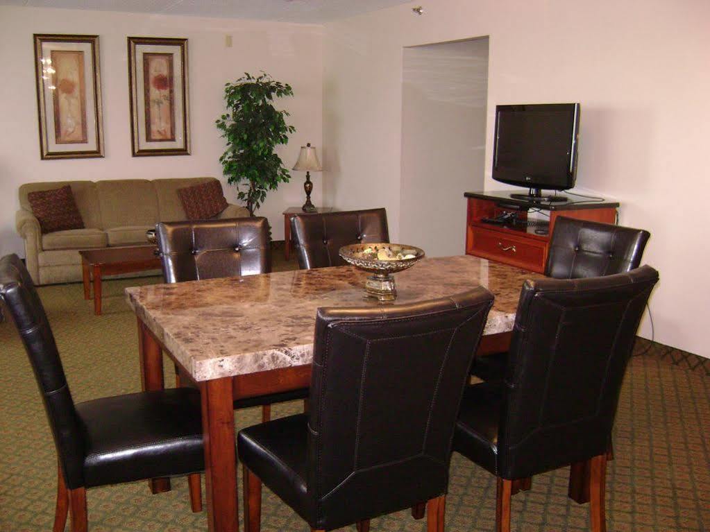 Delta Hotels By Marriott Muskegon Convention Center חדר תמונה