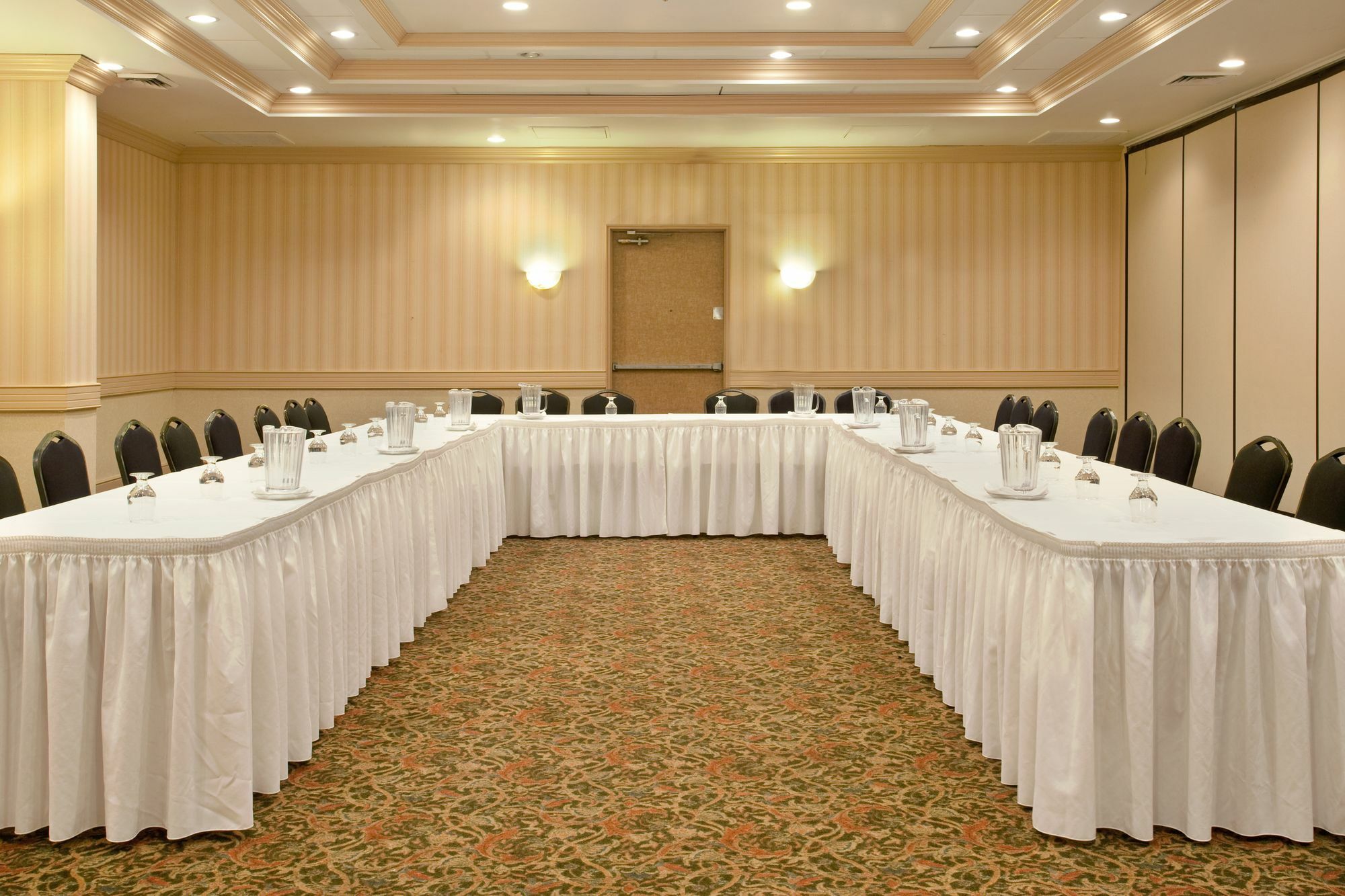 Delta Hotels By Marriott Muskegon Convention Center מראה חיצוני תמונה