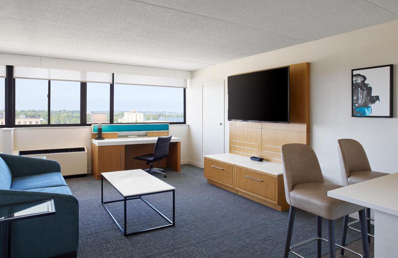 Delta Hotels By Marriott Muskegon Convention Center מראה חיצוני תמונה